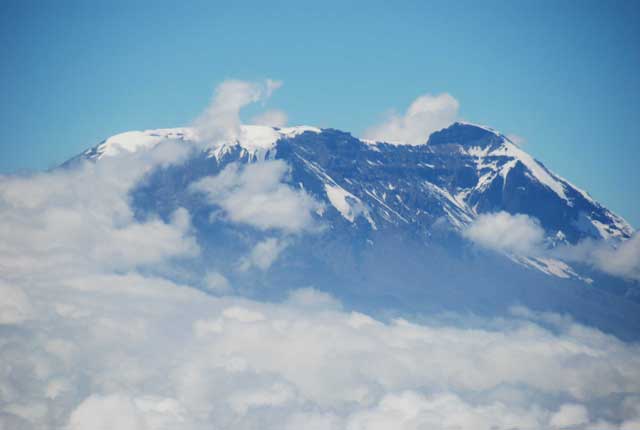 trekking kilimanjaro in tanzania